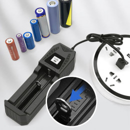 Зарядное устройство 18650/AA/AAA, 1А, USB, APZ18