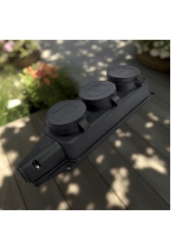 Колодка 3 гнезда с/з 16А 250В с заглушками IP44